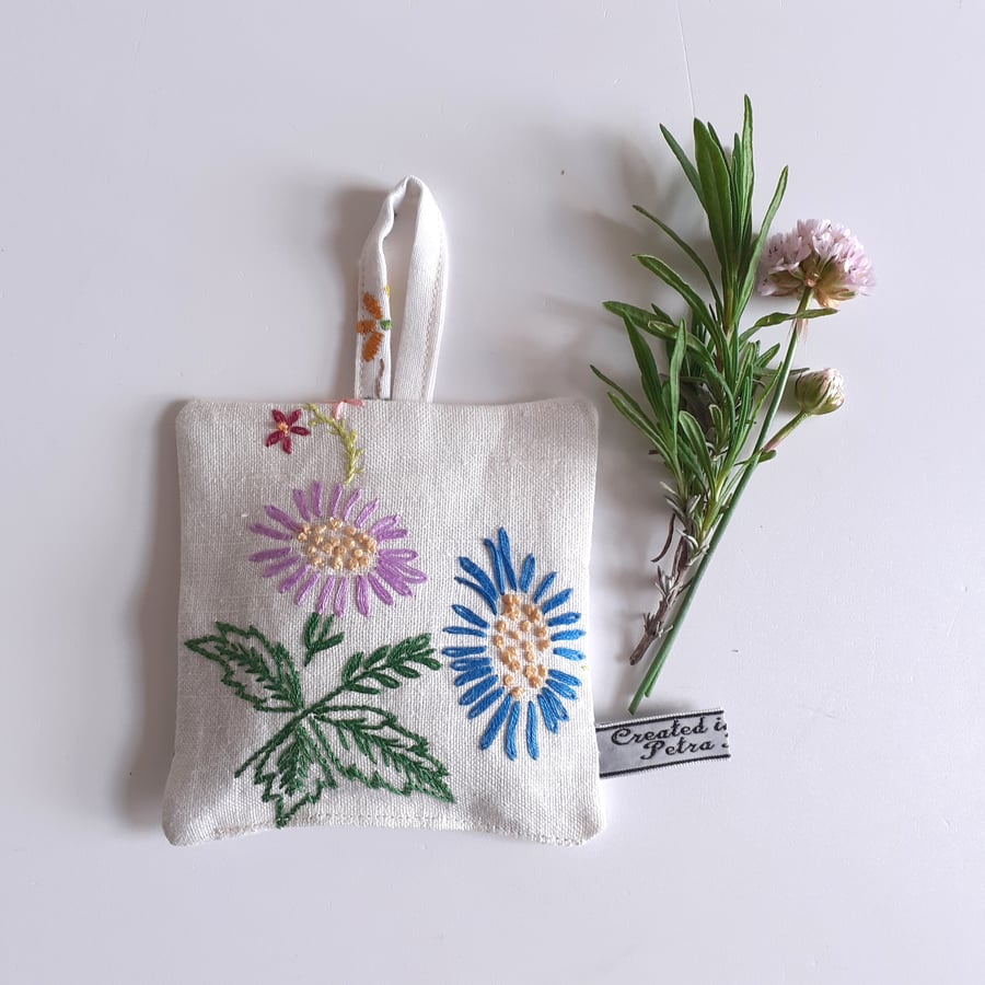 Lavender bag upcycled in vintage linen with embroidered flowers