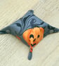 Small storage box featuring pumpkins - Image 2