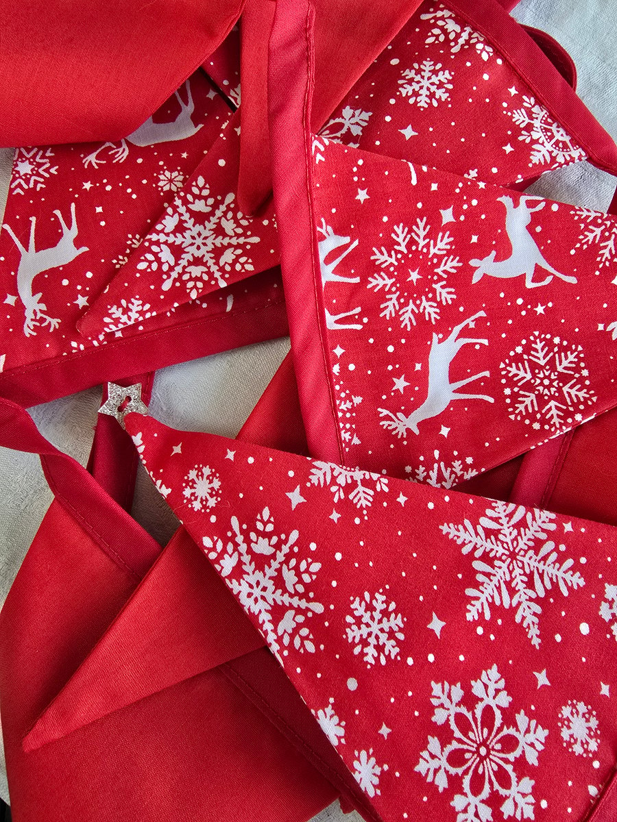 Christmas Festive Bunting - Reindeer, Snowflakes & Plain Red