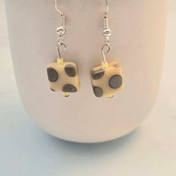 Yellow cubed earrings