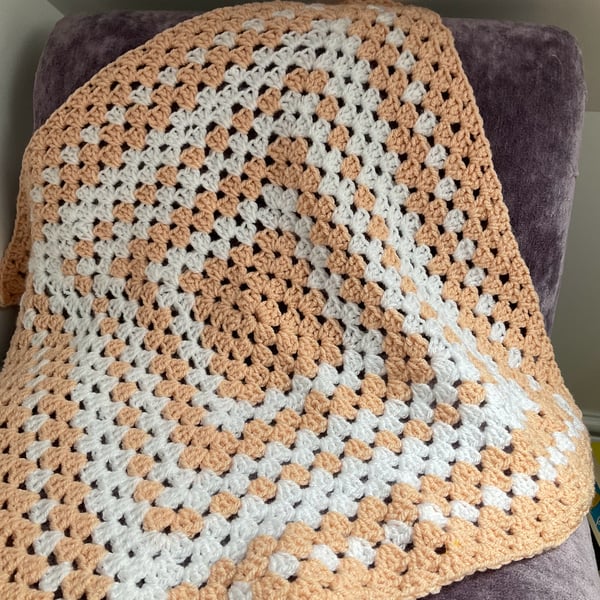 Crochet Blanket Granny square Pastel Peach & White 