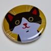 LITTLE BLACK AND WHITE CAT ON YELLOW BADGE-FREE POSTAGE