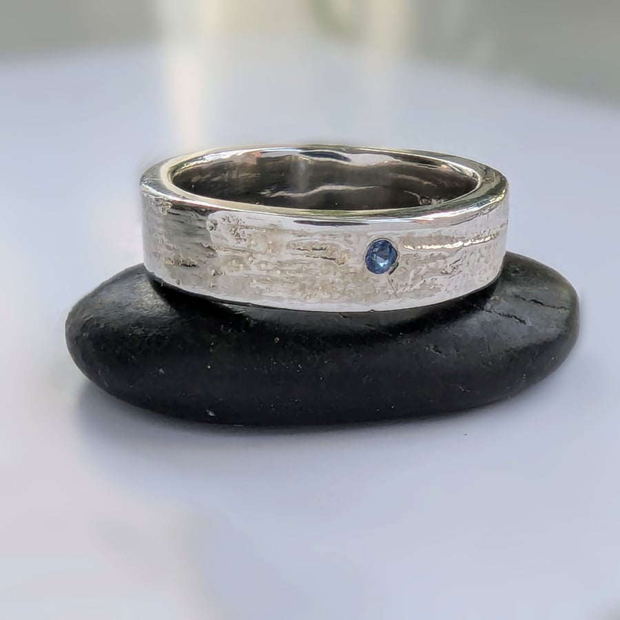 SOLID WHITE GOLD 9 Carat White Gold HALLMARKED Band