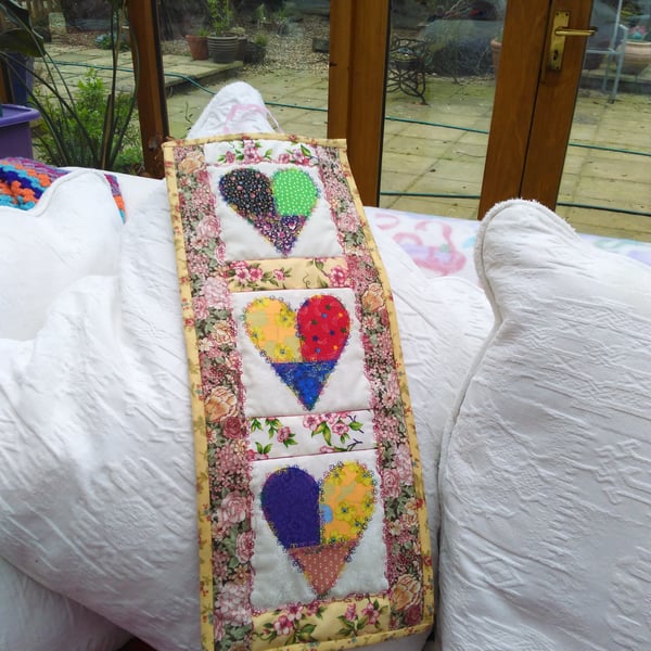 ChrissieCraft Folkart hearts small quilted and embroidered wall-hanging 