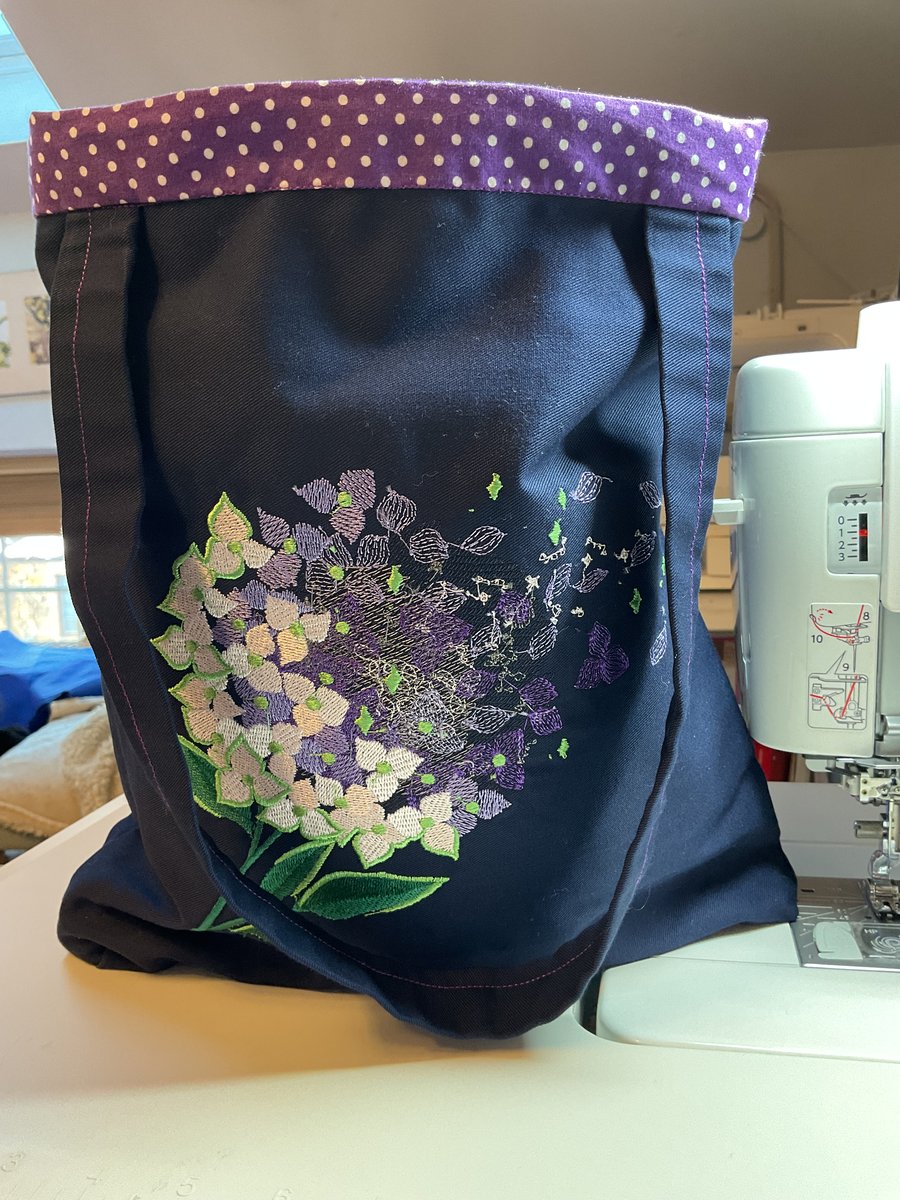 Hydrangea tote