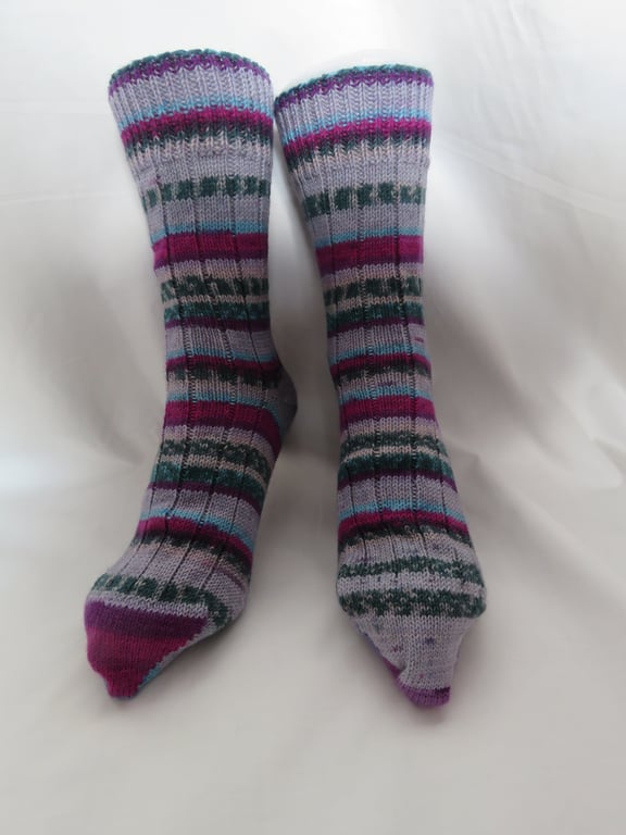 Hand-cranked Knitted Ribbed Wool Socks Size 8 to 9