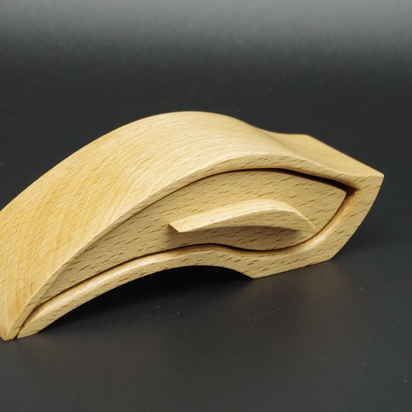 Scottish Beech handmade small wooden trinket, jewel box. Bandsaw Box. "