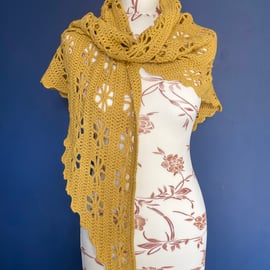 Cotton-merino mustard flower shawl