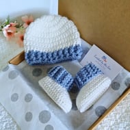 Crochet Baby Hat & Booties Gift Set – Periwinkle Blue and White