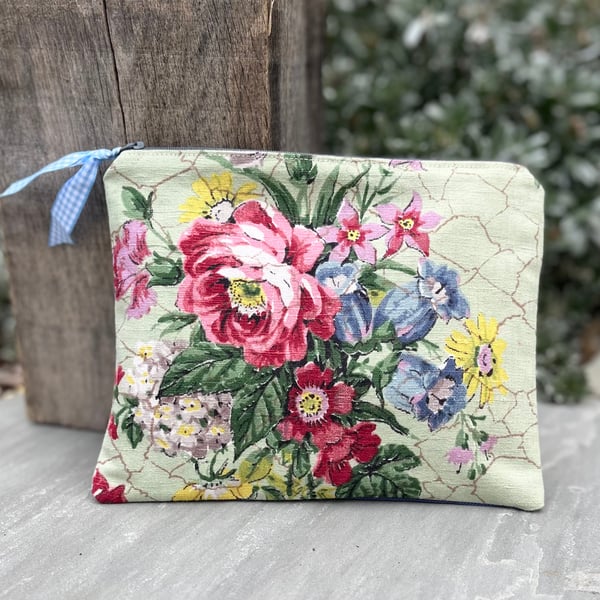 Vintage floral linen zip pouch
