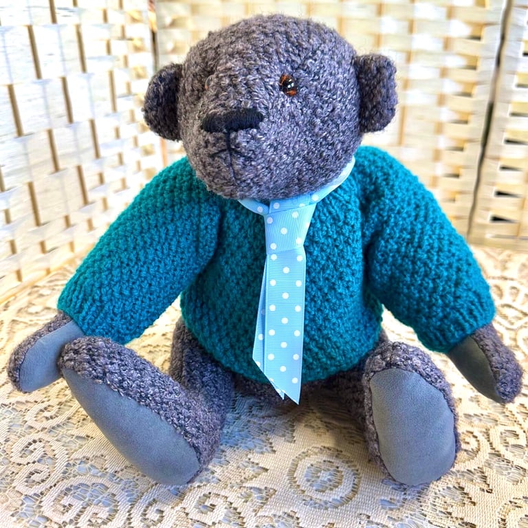 Harry: Dressed Artist Bear 36cm (14")