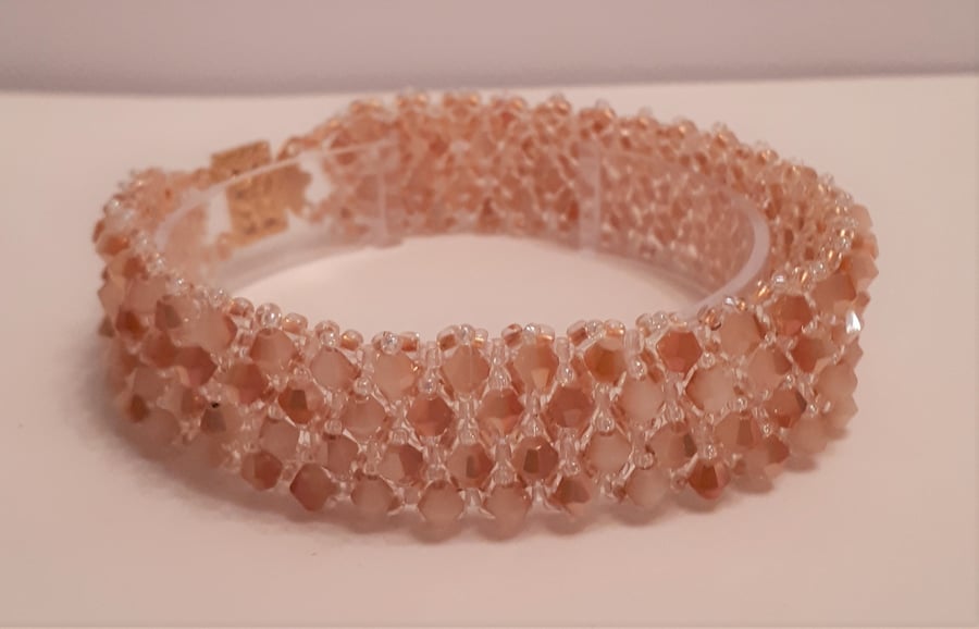 Peach tones crystal bracelet