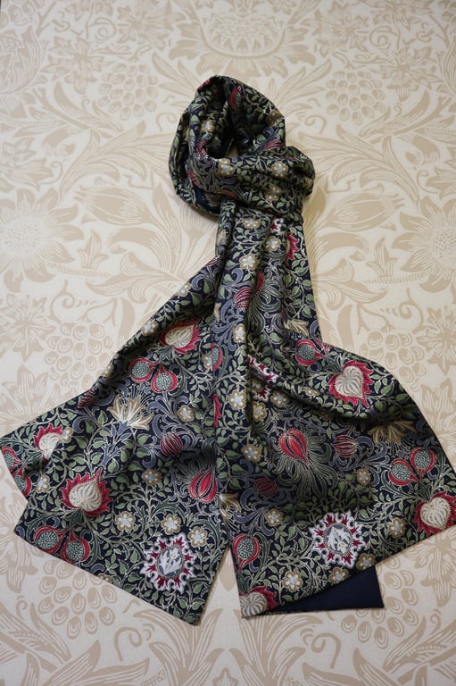 William Morris Scarf Persian Black