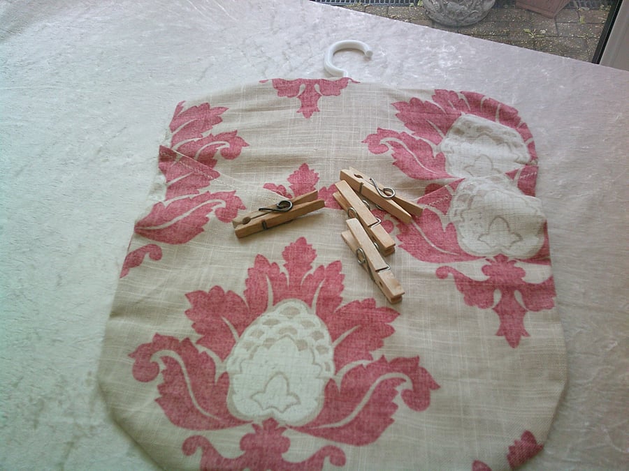 Peg Bag with Large Red flowers (pegs not included)