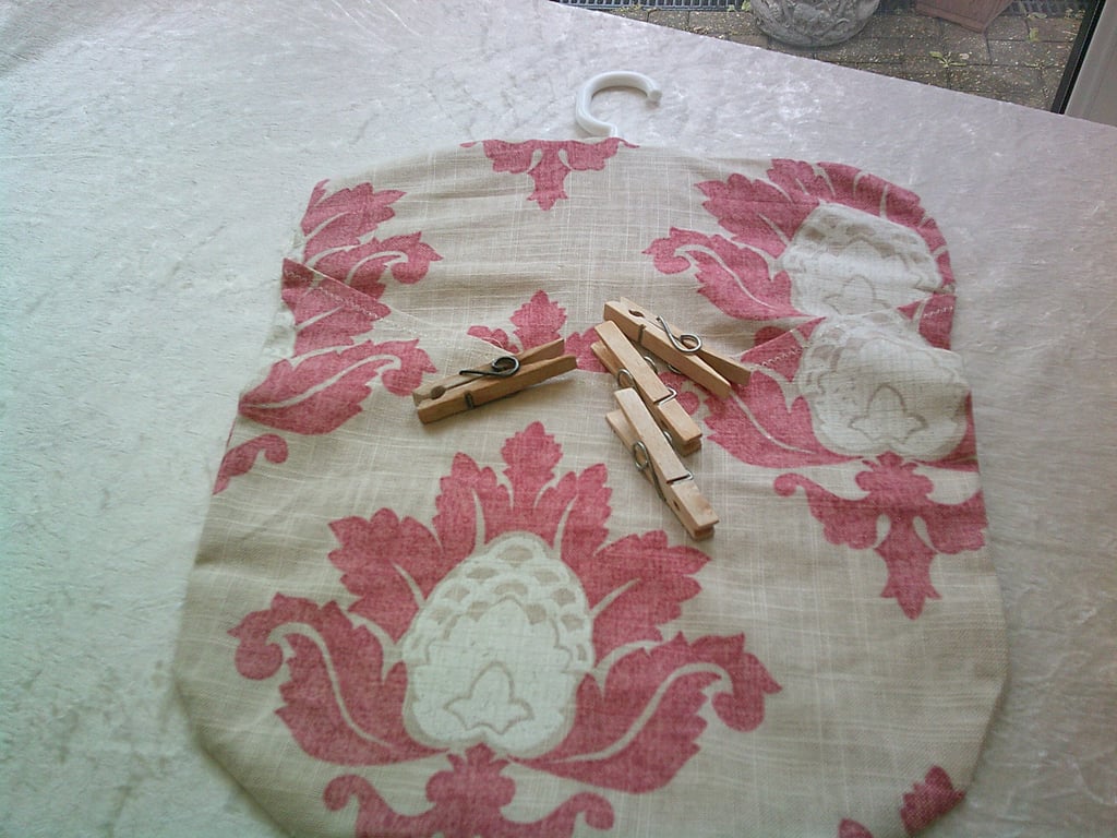 Peg Bag with Large Red flowers (pegs not included)
