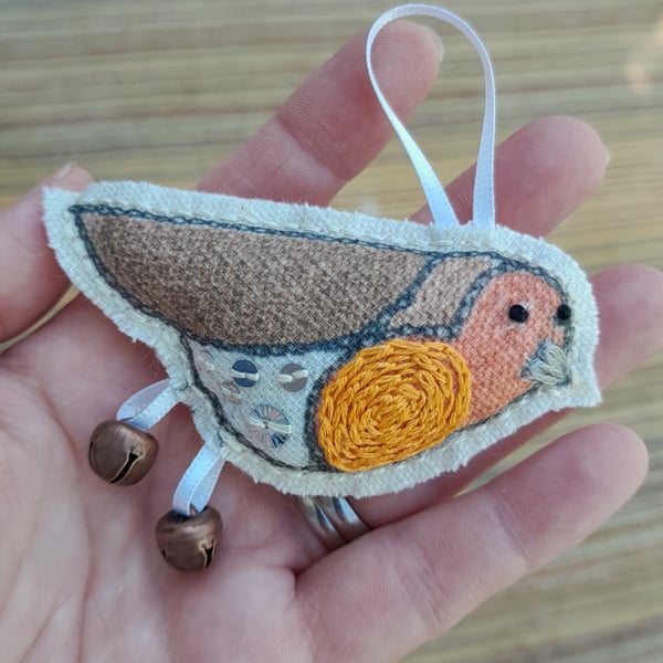 Little Linen Robin 