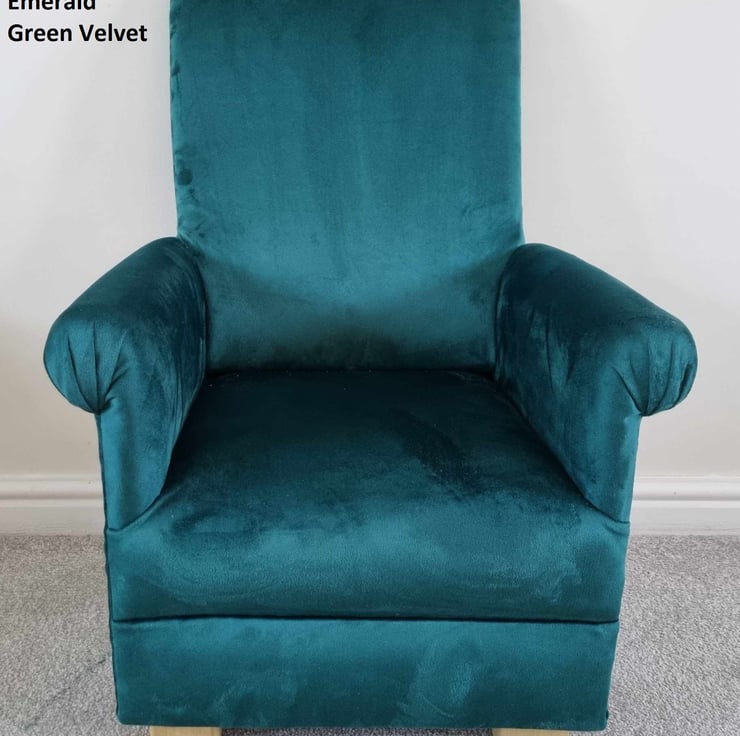 Green velvet bedroom chair discount