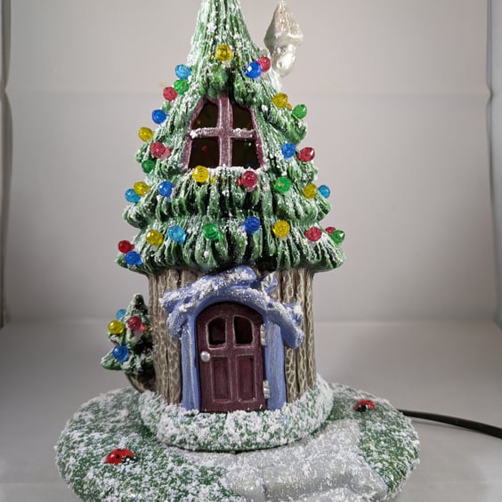 Ceramic Snowy Christmas Conifer Cottage House Table Lamp Ornament Decoration.