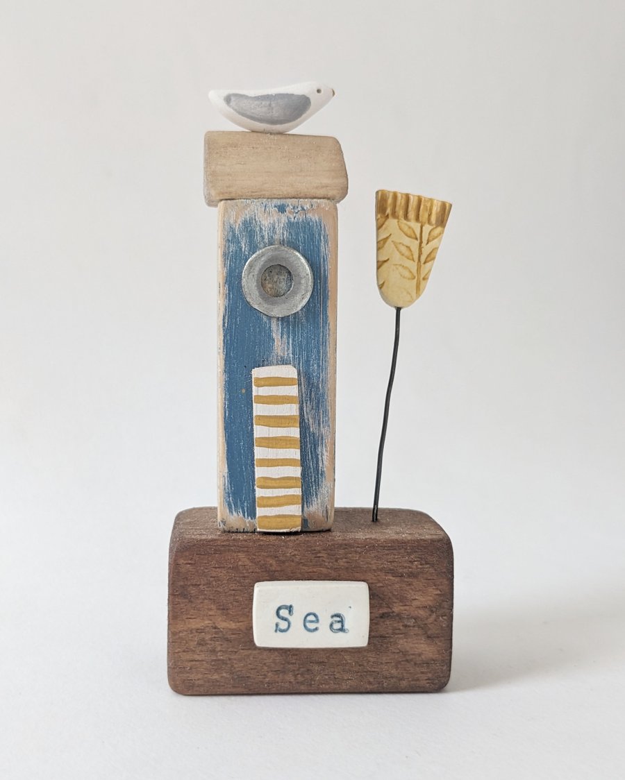 Little Wooden Sea Hut with Clay Flower 'Sea'