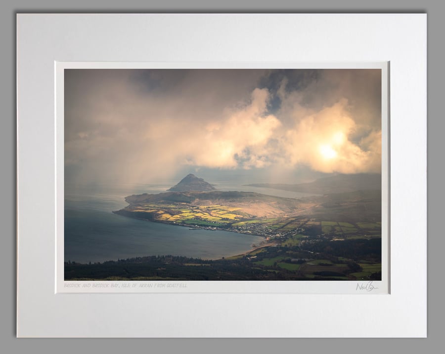 Brodick & Holy Island, Isle of Arran, Ayrshire - A3 (50x40cm) Unframed Print