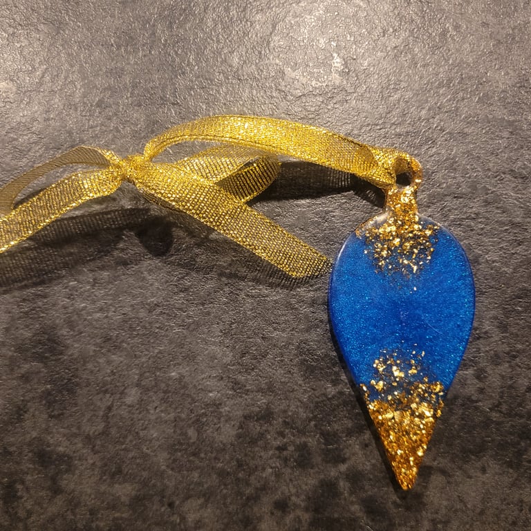 SALE  christmas tree decoration Free Postage UK