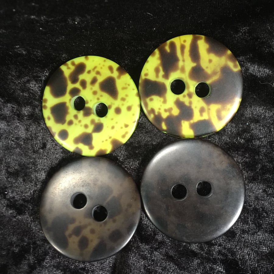 Deknofa NL Turtle Shell Pattern Button