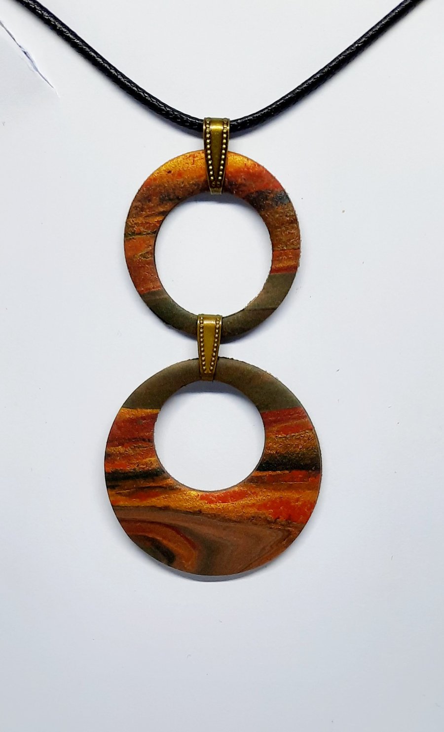 Double loop marble pendant 