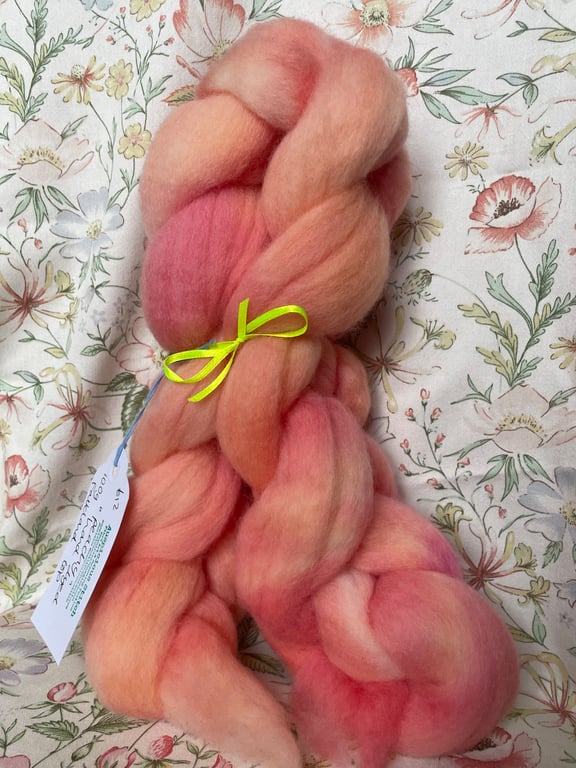 Dyed wool tops roving for spinning - 100g