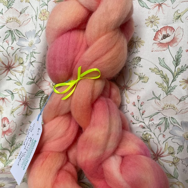 Dyed wool tops roving for spinning - 100g
