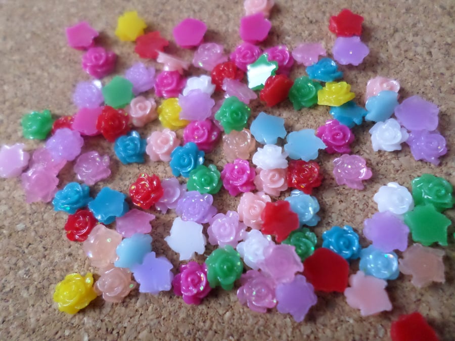 50 x Resin Flatback Cabochons - 5mm - Flower - Mixed Colour 