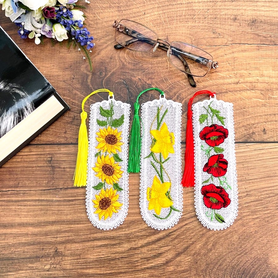 Free Standing Lace Embroidered Flowers Bookmark