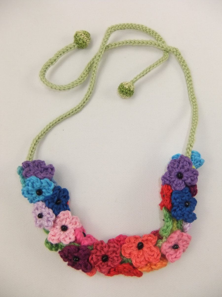 Crochet Flower Necklace