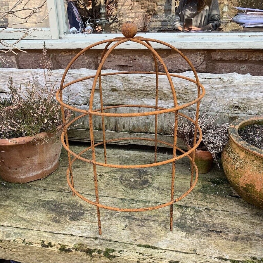 Small 65cm Rustic Metal Plant Support Rust Garden Lobster Pot Cage Frame Trellis