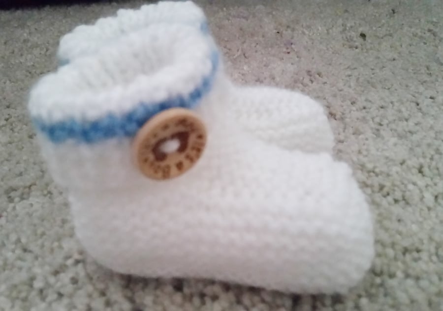 Baby booties, knitted baby booties, It's A Boy, baby shower gift 0-3 months