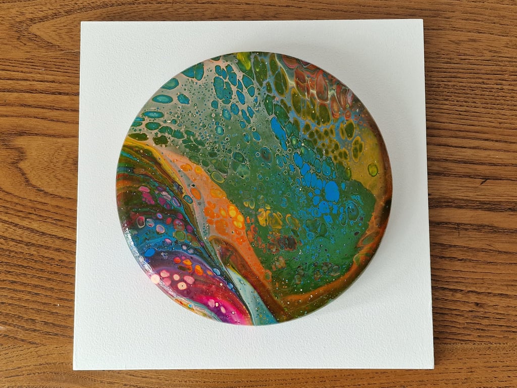 18.8cm x 18.8cm acrylic pour painting wall plaque