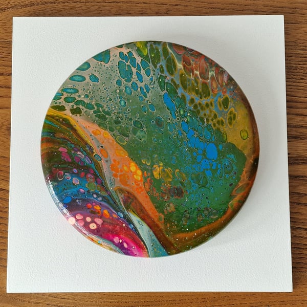 18.8cm x 18.8cm acrylic pour painting wall plaque