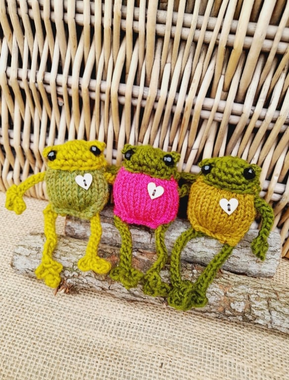 Three Handmade Froglets in a Gift Box - Friendship Gift - Frog Lover Present