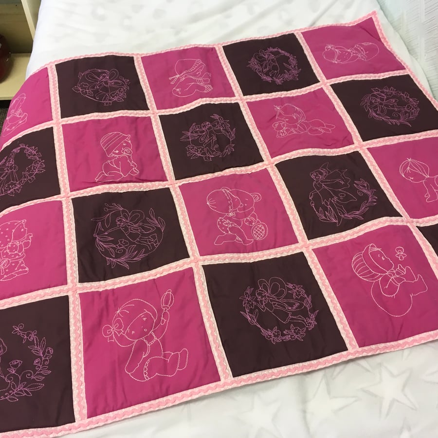 Baby Girl and Fairies Design. Quilt, Playmat, Comforter, Travel Cot Cover