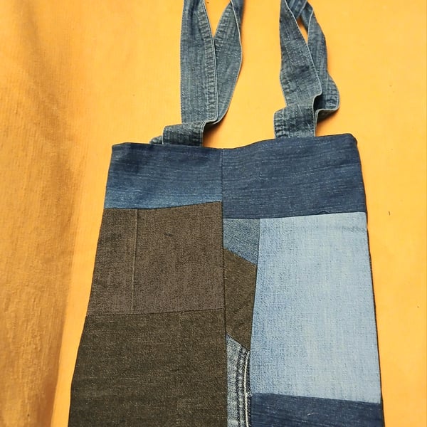 Denim Reborn: The "Not Your Average" Patchwork Tote with Pockets for Days