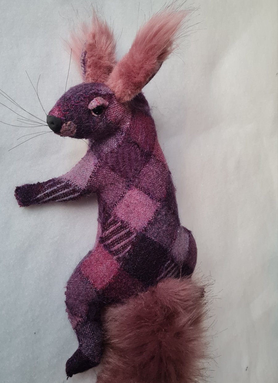 Faux squirrel wall mount - La Sirena