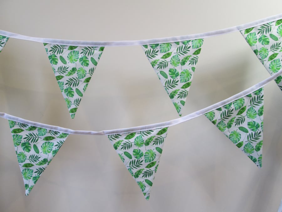 Green Leaf Bunting 