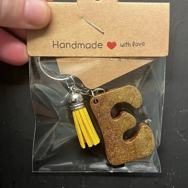 Resin Initial Keyrirng - E