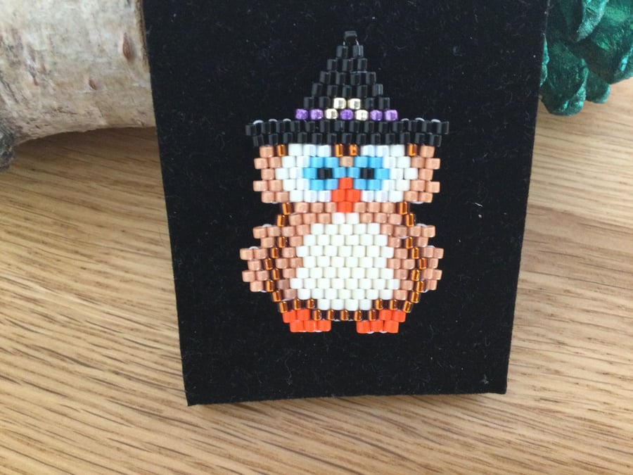 Wise Owl Pin Brooch