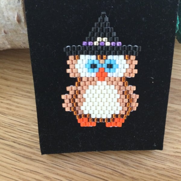 Wise Owl Pin Brooch