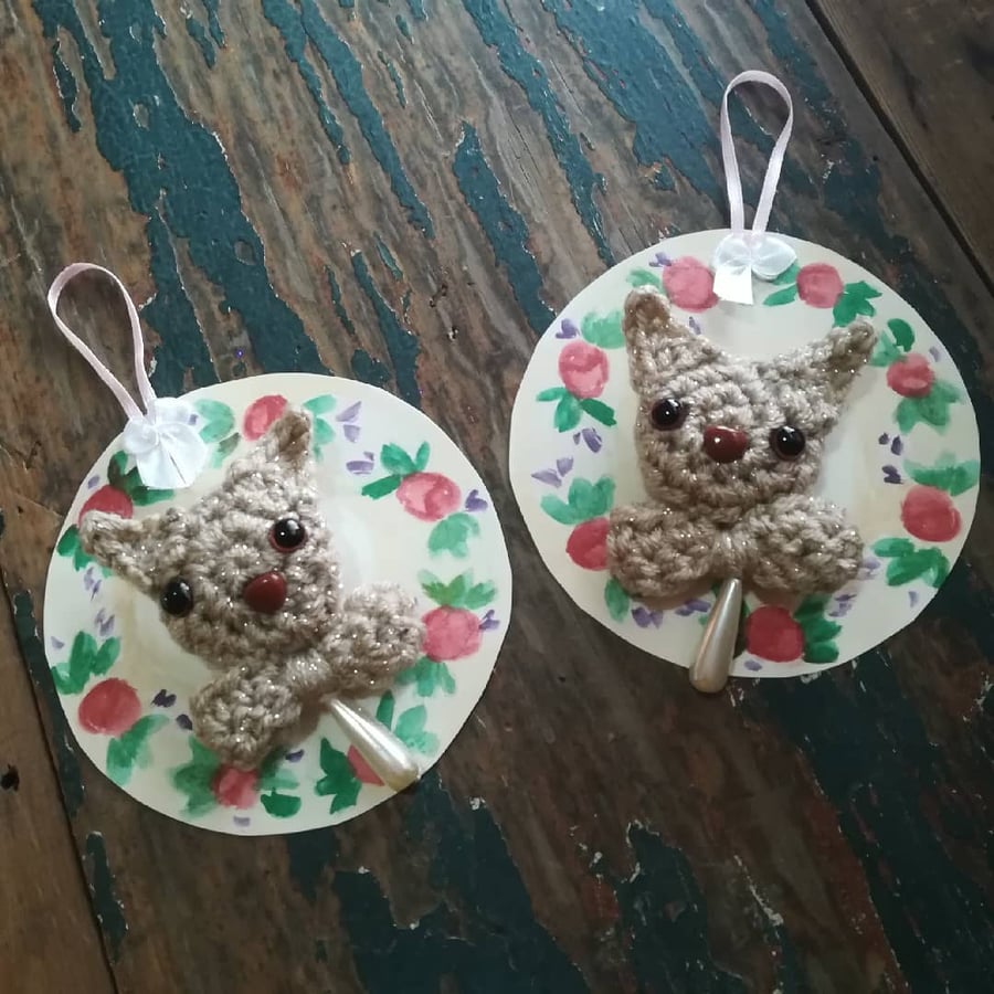 Dolores Kitty Brooch 