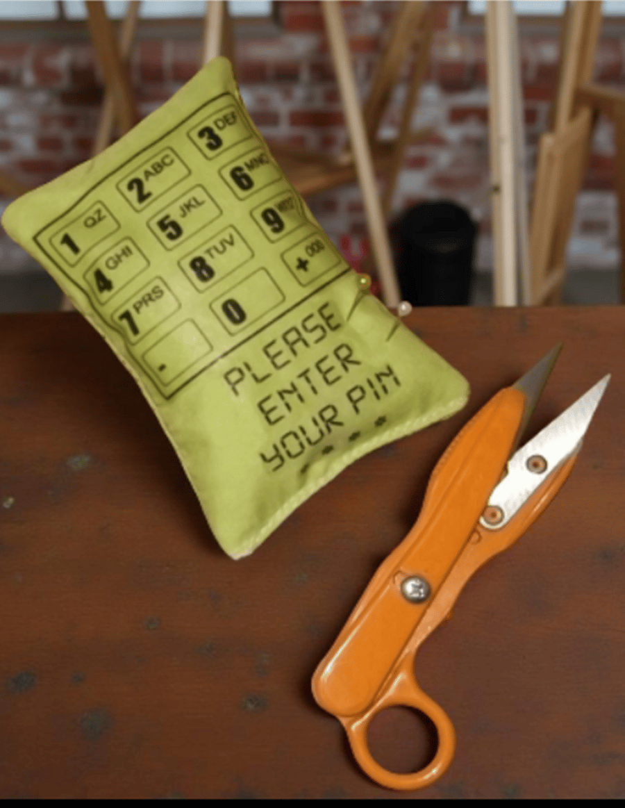 Pin cushion - Please enter your pin - Novelty style Green