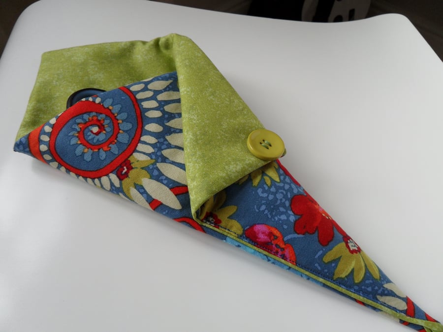 Rowan Katherine's Wheel Handmade Fabric Scissors Holder