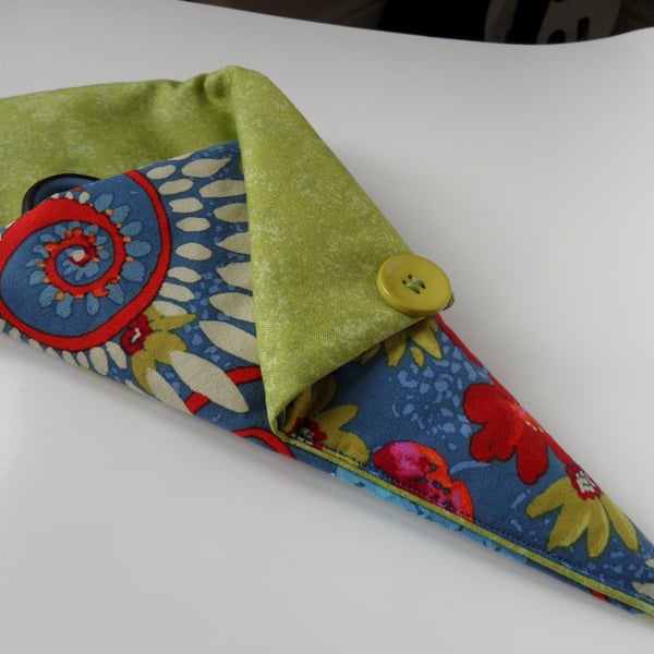 Rowan Katherine's Wheel Handmade Fabric Scissors Holder