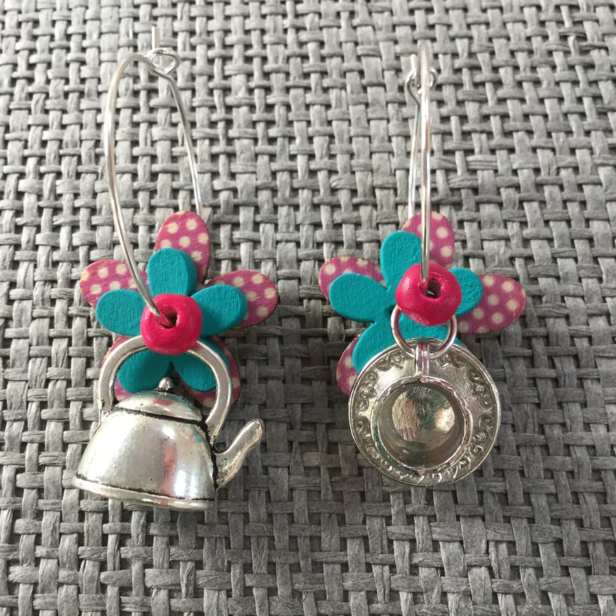 “Time for Tea Pink” flower earrings