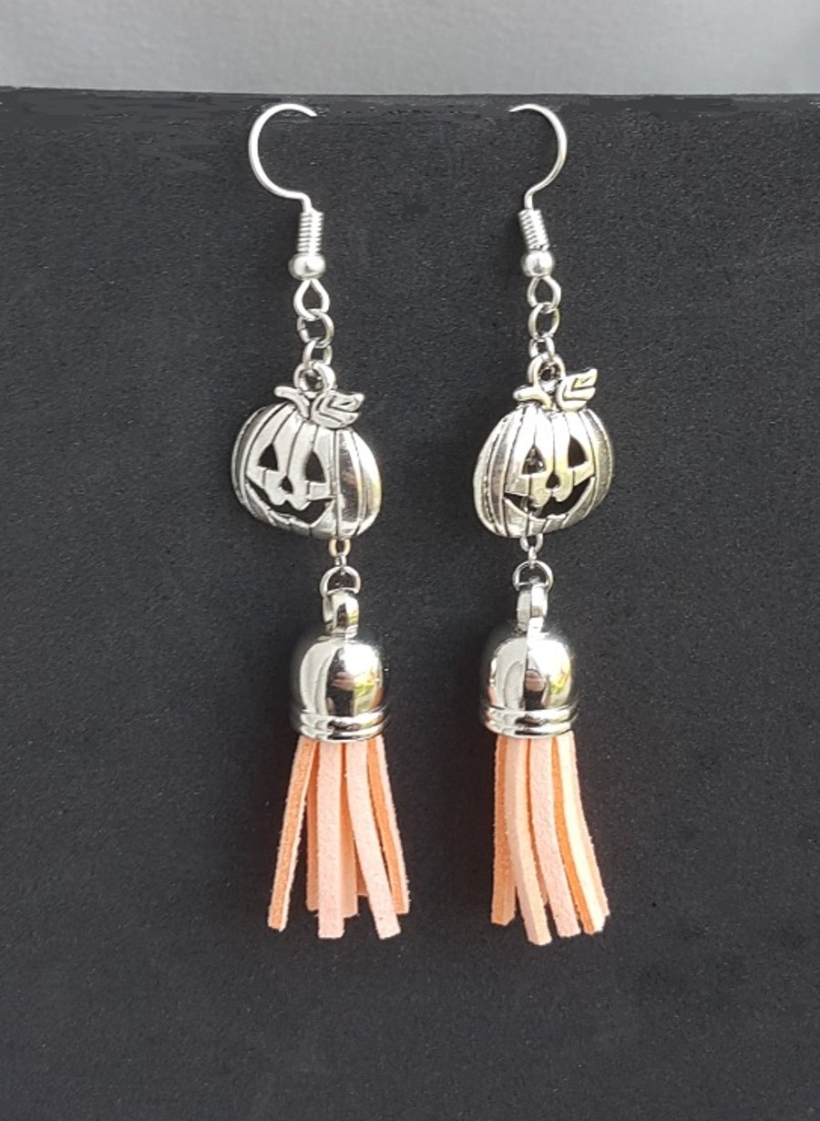 Pumpkin Spice Peach Tassel earrings - Single Pumpkin.